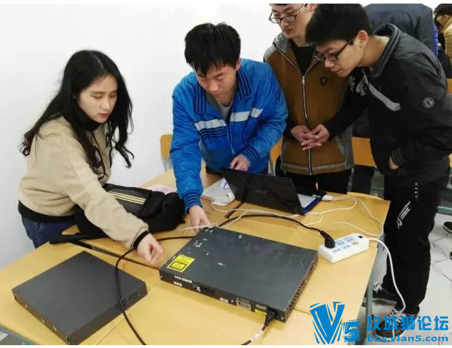 英胜国际EasyIn Lab与【临港-上海电机学院】共同组建【网络项目专项实验室】 