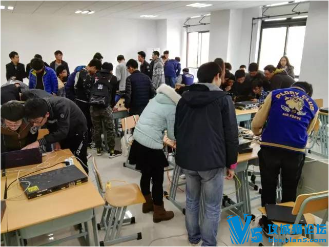 英胜国际EasyIn Lab与【临港-上海电机学院】共同组建【网络项目专项实验室】 