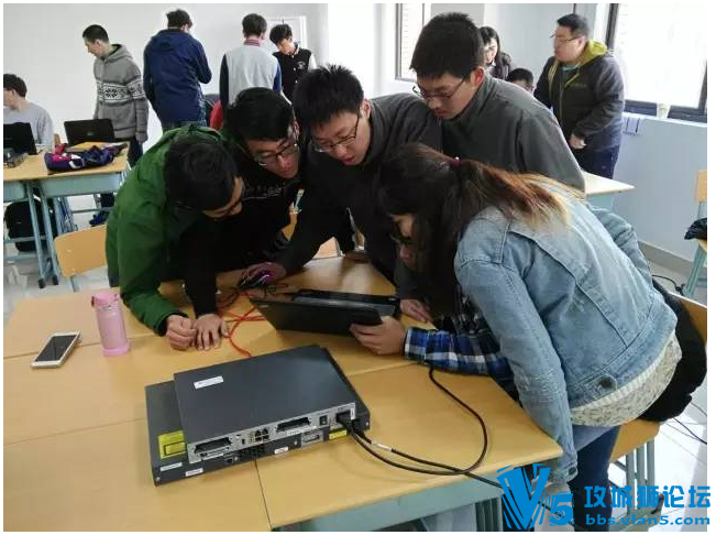 英胜国际EasyIn Lab与【临港-上海电机学院】共同组建【网络项目专项实验室】 
