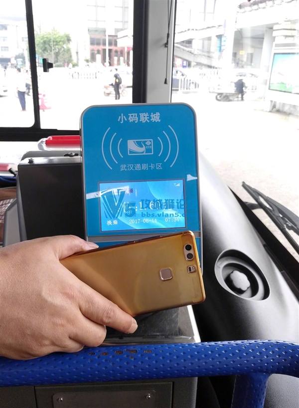 �人���й��ڶ������ֽ���У�ȫ��ҵ�ռ�֧����